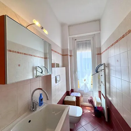 Kibilu - Family Space In Bright & Large فاريسّي