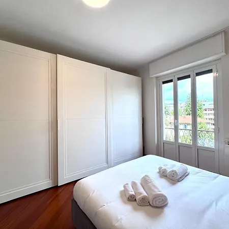 Kibilu - Family Space In Bright & Large فاريسّي