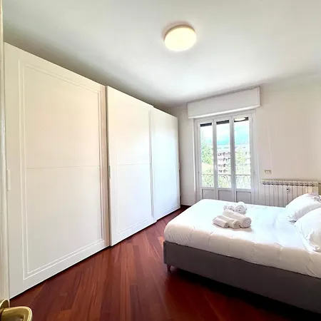 Kibilu - Family Space In Bright & Large شقة